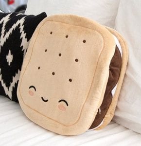 Gambar Bantal Lucu Dan Unik Yang Bikin Kamu Gagal Diet Gambar Bantal Lucu Dan Unik Yang Bikin Kamu Gagal Diet