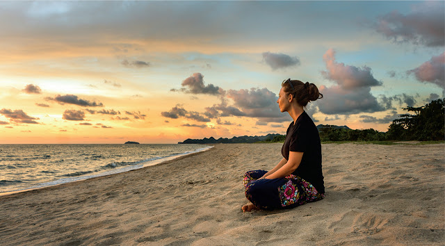 Giải quyết nổi đau qua Yoga thiền như thế nào ? Giải quyết nổi đau qua Yoga thiền như thế nào ?