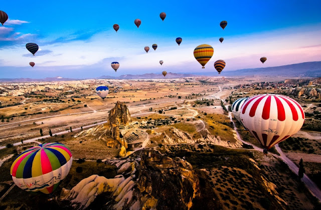 10 Tujuan Destinasi Wisata Liburan Bulan Madu Terbaik di Dunia 10 Tujuan Destinasi Wisata Liburan Bulan Madu Terbaik di Dunia