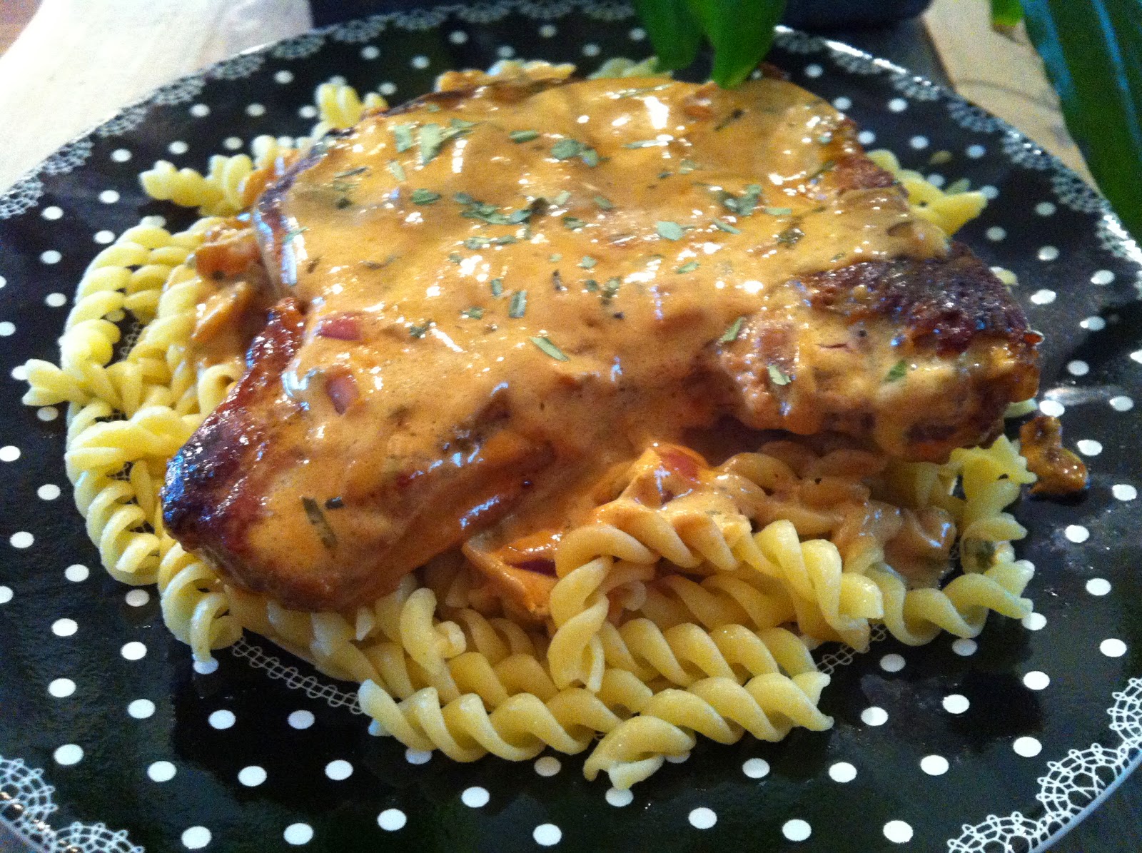 CÔTES DE PORC À LA MOUTARDE