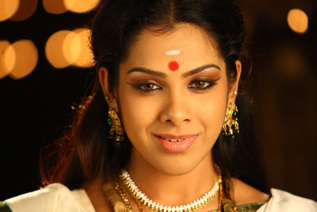 Tamil Actress Sandhya Hot Stills from Ruthravathy Movie
