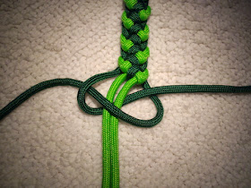 Rawk's Knotorials: Knotorial 08 - The Clinching Hooks (Bracelet)