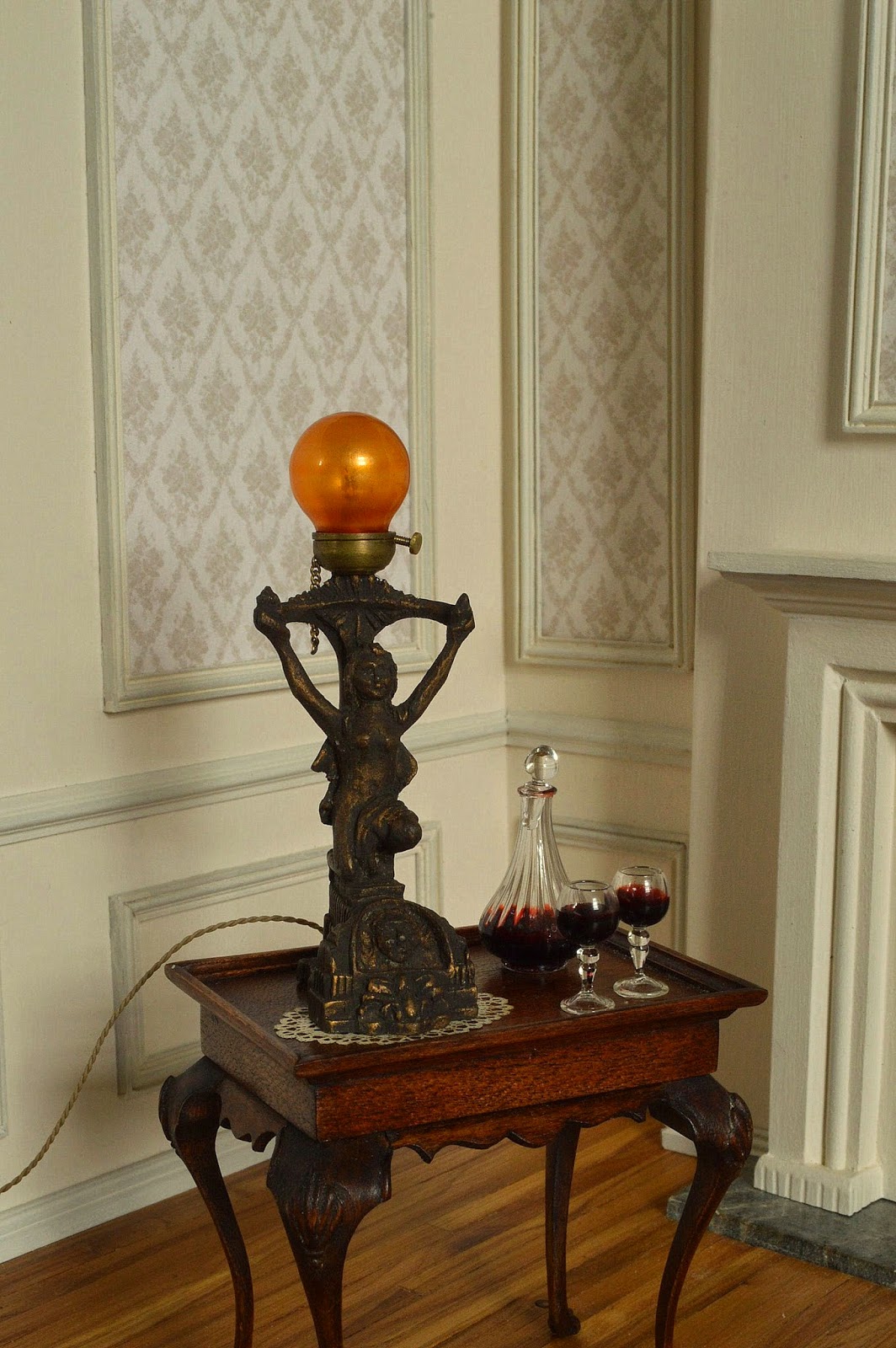 Miracle Chicken "Bronze" statue lamp is hand carved wood