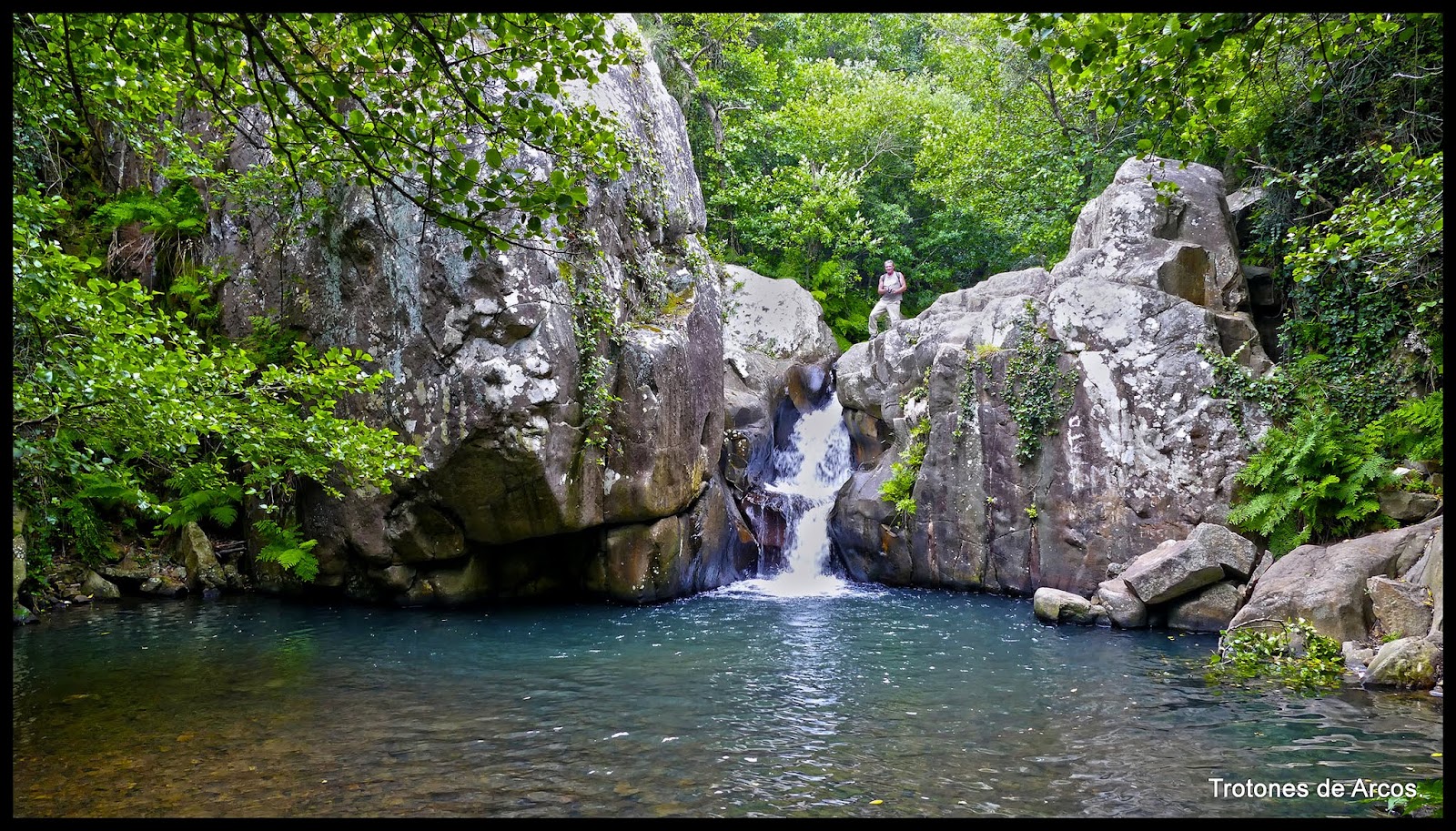 TROTONES BLOG Cascadas del Río de la Miel TROTONES BLOG Cascadas del Río de la Miel