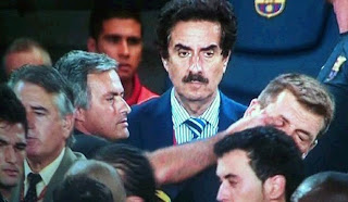 Mourinho's finger in the eye of Tito Vilanova