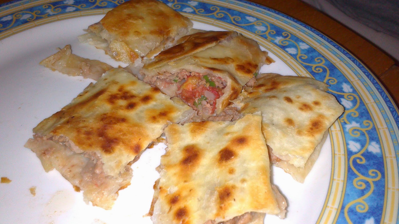 ferah mutfak KIYMALI SAC BÖREĞİ