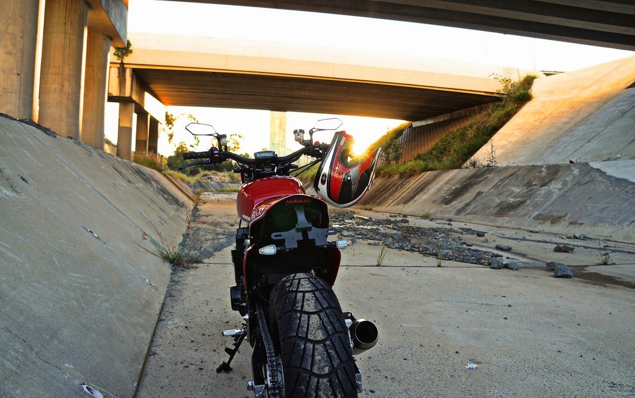 The STR 750 - RocketGarage - Cafe Racer Magazine