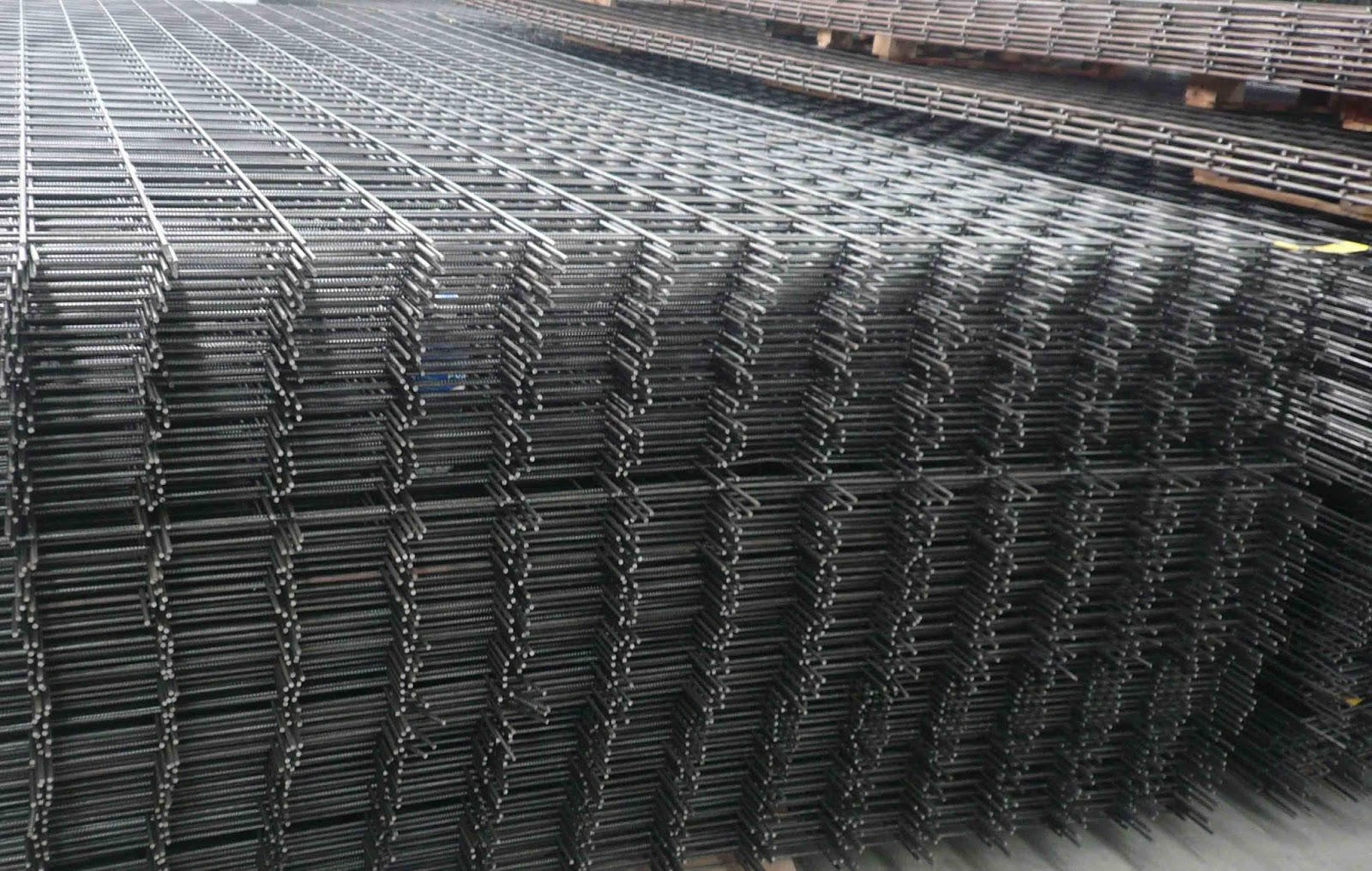 DISTRIBUTOR BAHAN MATERIAL HARGA WIREMESH