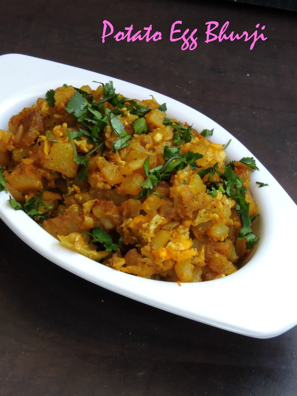Priya's Versatile Recipes Aloo Anda Bhurji/Potato Egg Bhurji/Indian
