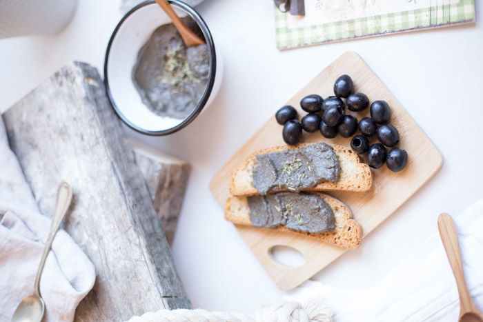 Paté de aceitunas negras