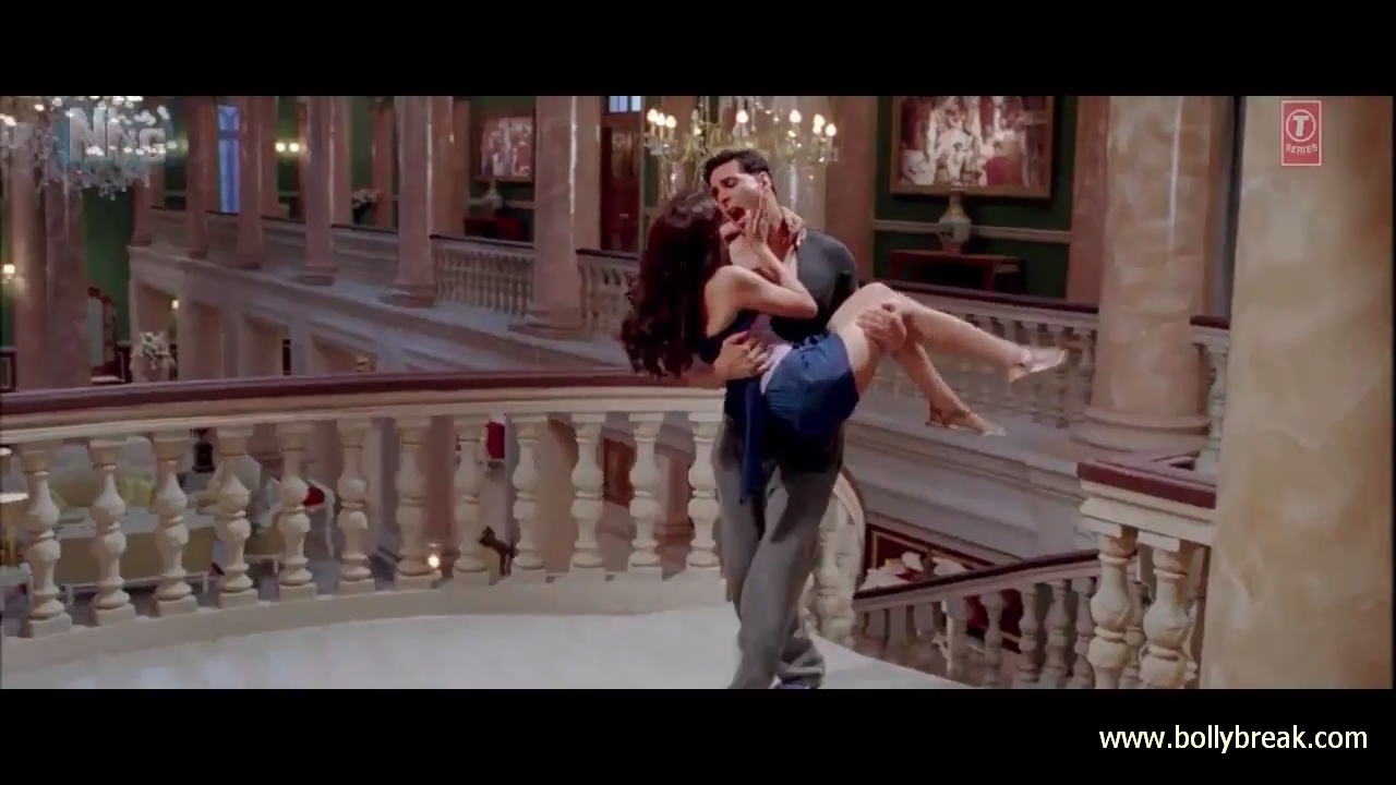 Asin Nighty Pic - Asin Nigthy Pics - Housefull 2 - Right now Song