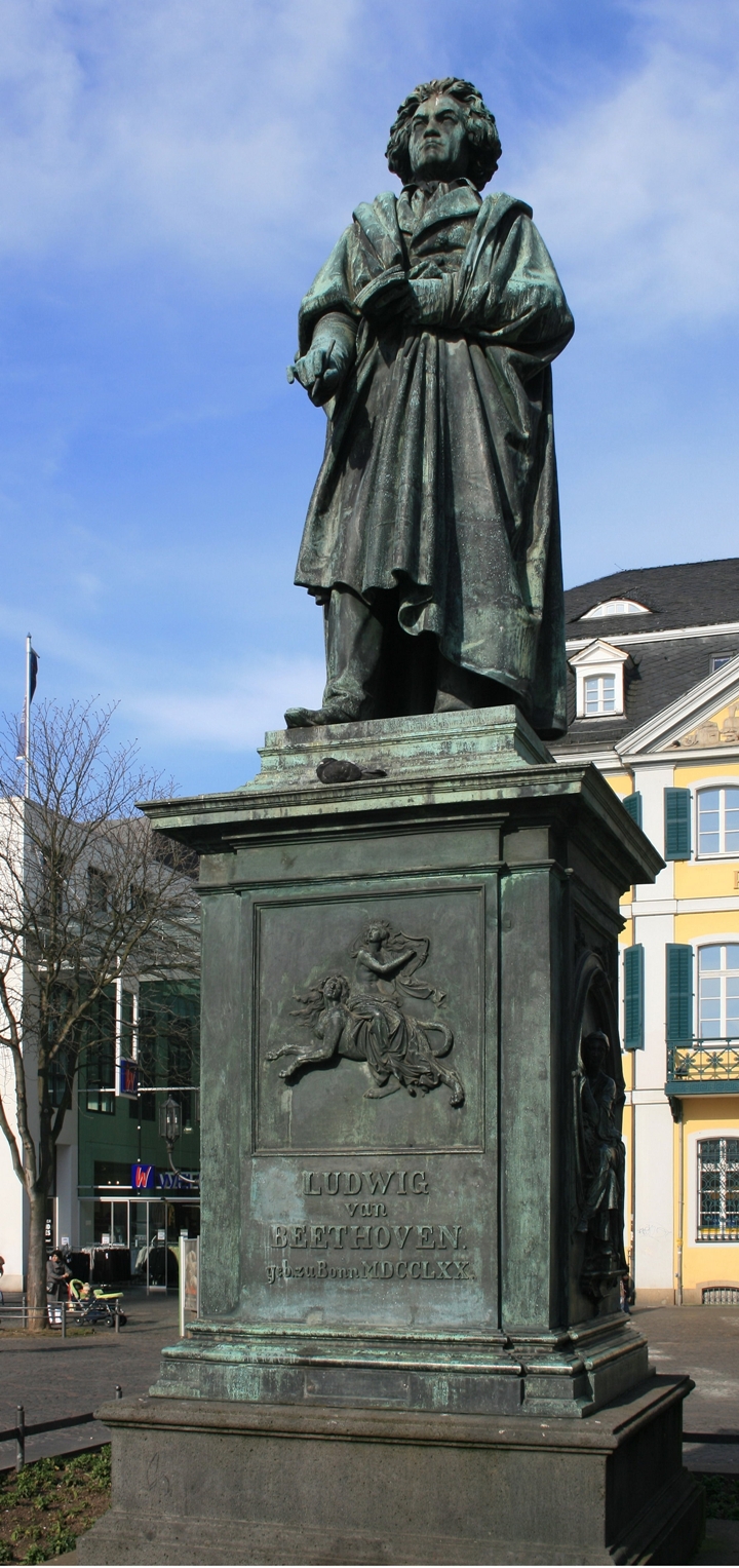 Ludwig Van Beethoven statue - Ernst Hähnel 1811-1891