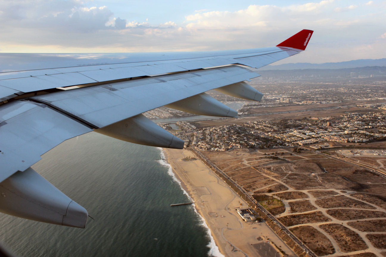 Follow The Sun Flug Air Berlin Economy Class A330 0 Berlin New York Los Angeles Dusseldorf