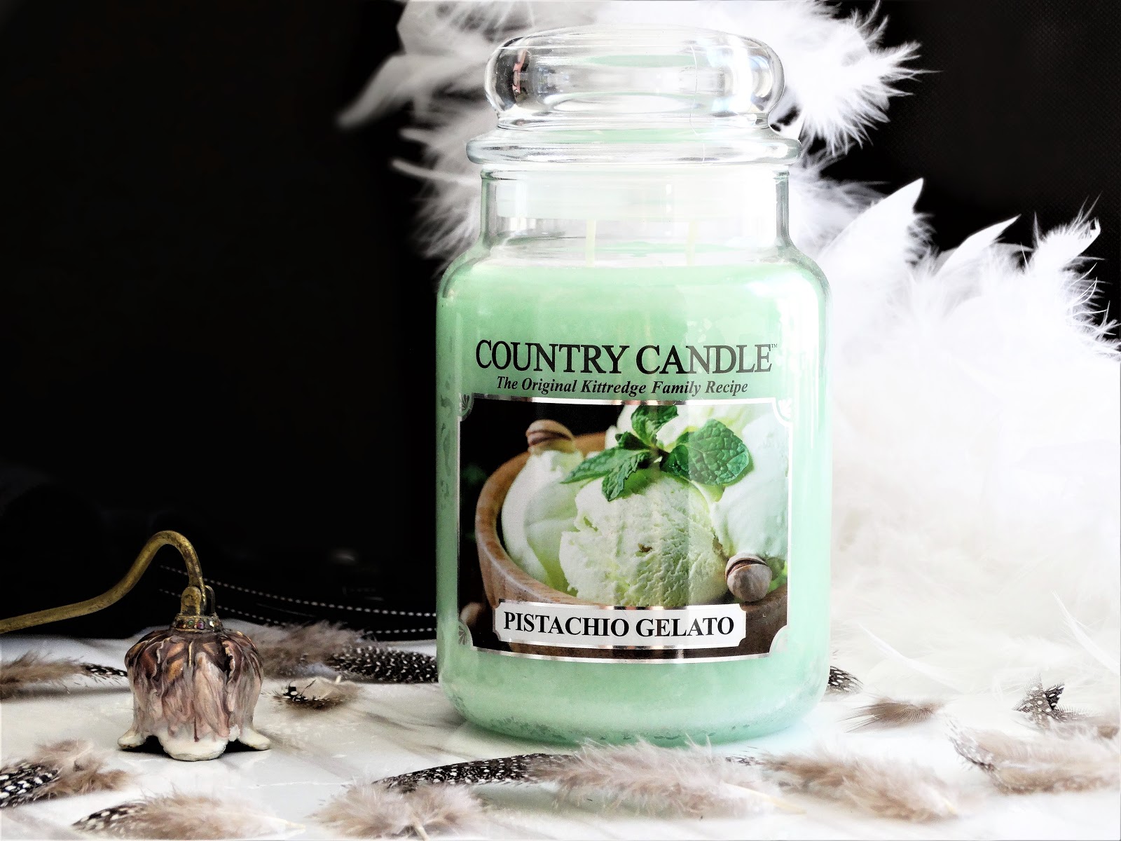 COUNTRY CANDLE PISTACHIO GELATO