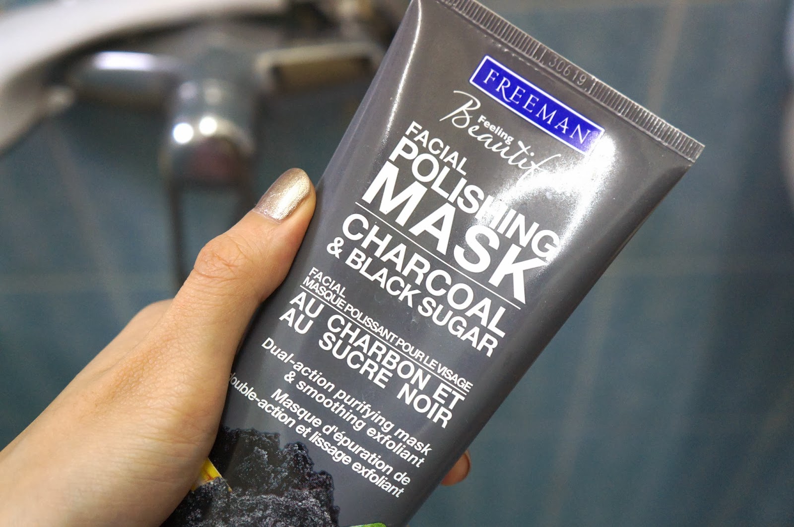 Review Freeman Facial Polishing Mask Charcoal & Black Sugar Mabeses