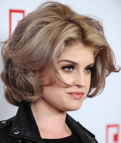 short haircuts 2011. Using inspiration from magazines and on the web can give you a number of options for 2011 formal short hairstyles, but where can you come across the