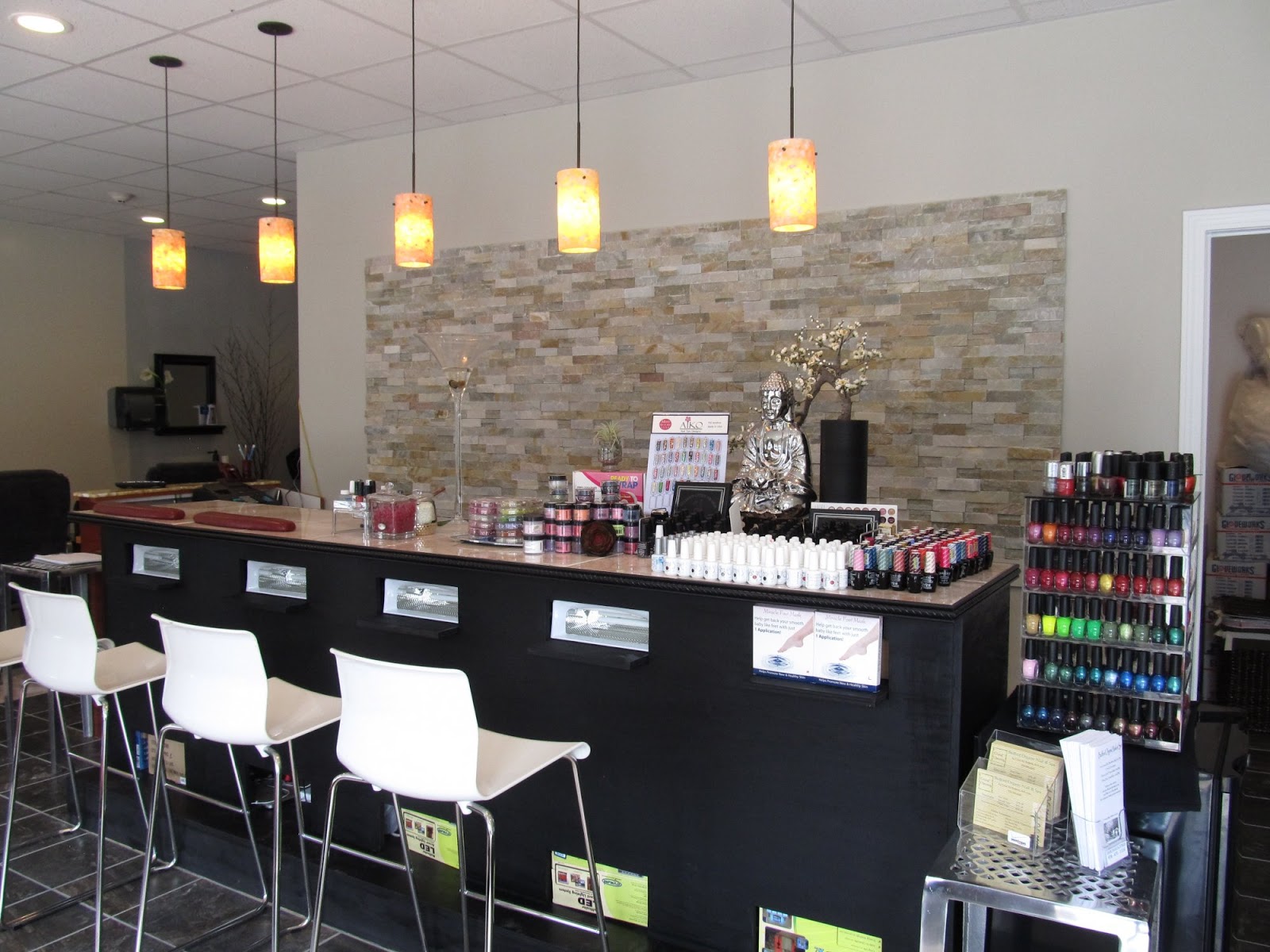 Bedford Mass What's new in Retail Bedford Organic Nail & Spa opens