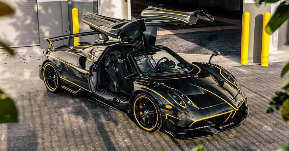 Carbon Pagani Huayra BC Lands In U.S. With Yellow Accents