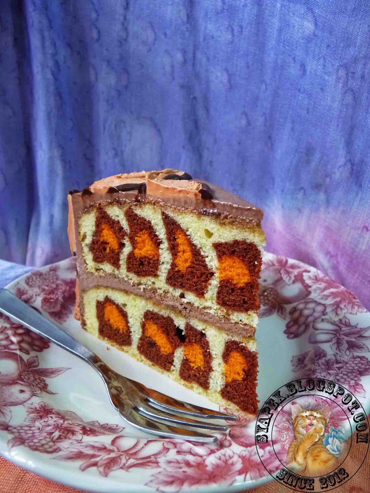 syapex kitchen: LEOPARD CAKE / CHEETAH CAKE FOR MY BIRTHDAY