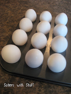 Bake eggs in the oven