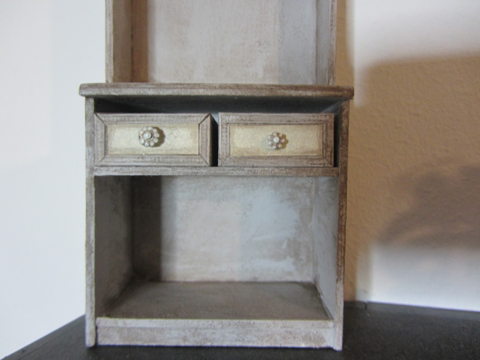 Nostalgie in 1:12: Die Wäschekammer - das erste Regal