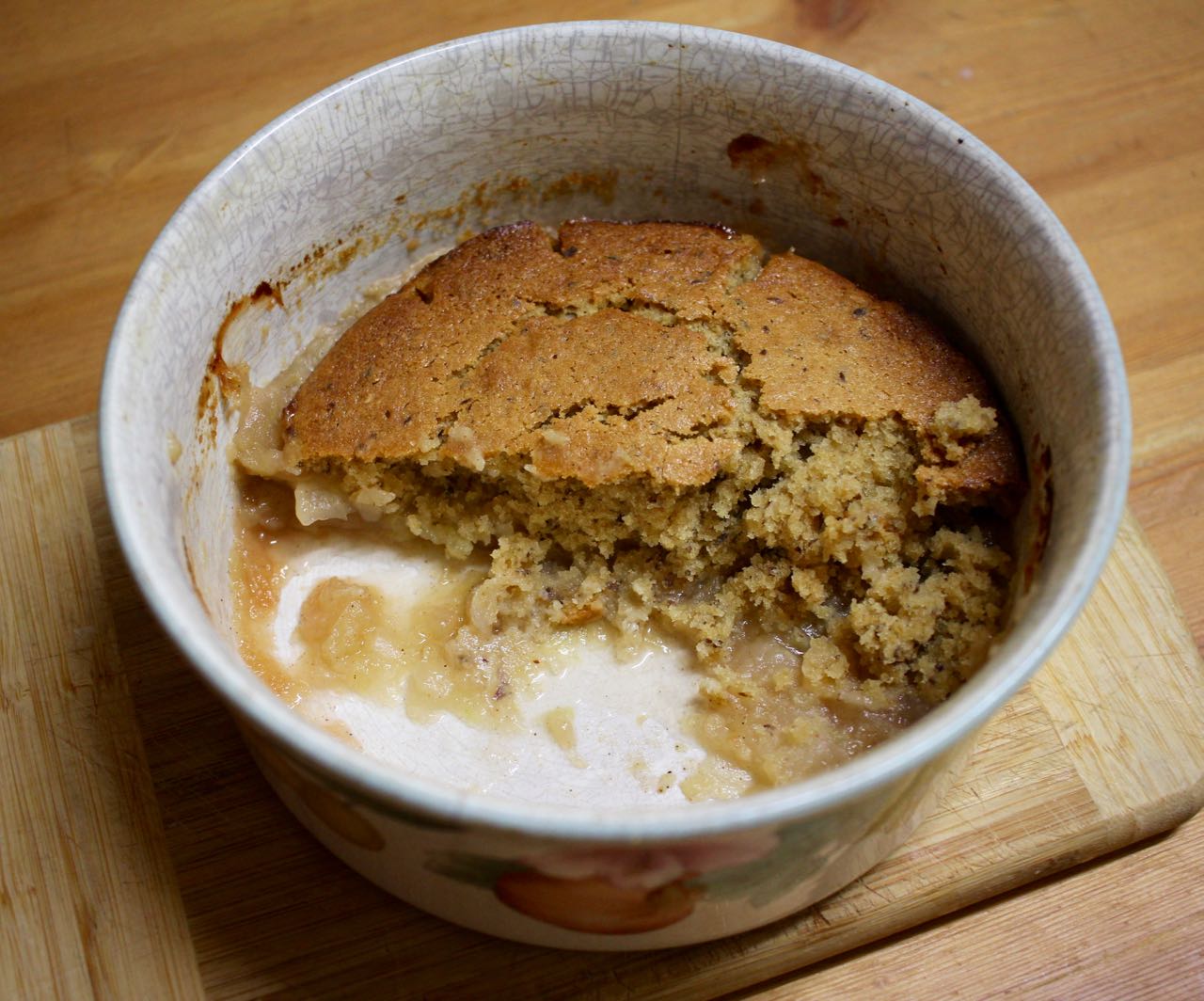 Green Gourmet Giraffe Apple sponge (pudding)