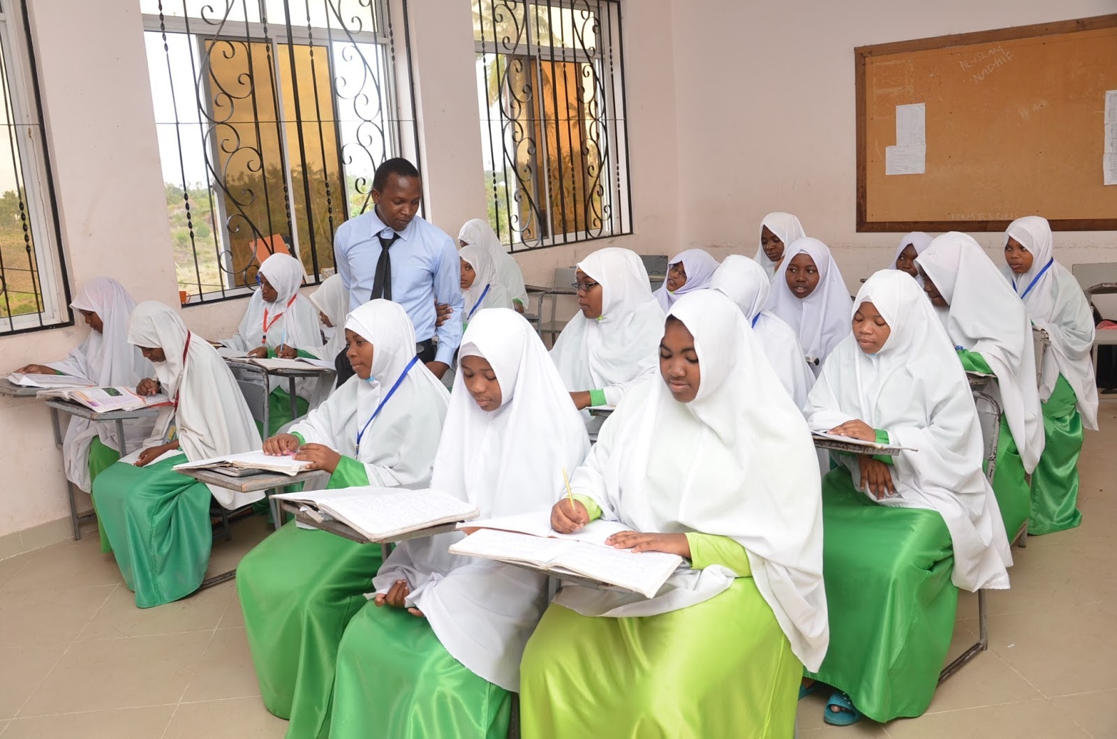 IBUN JAZARY ISLAMIC CENTRE Sec School