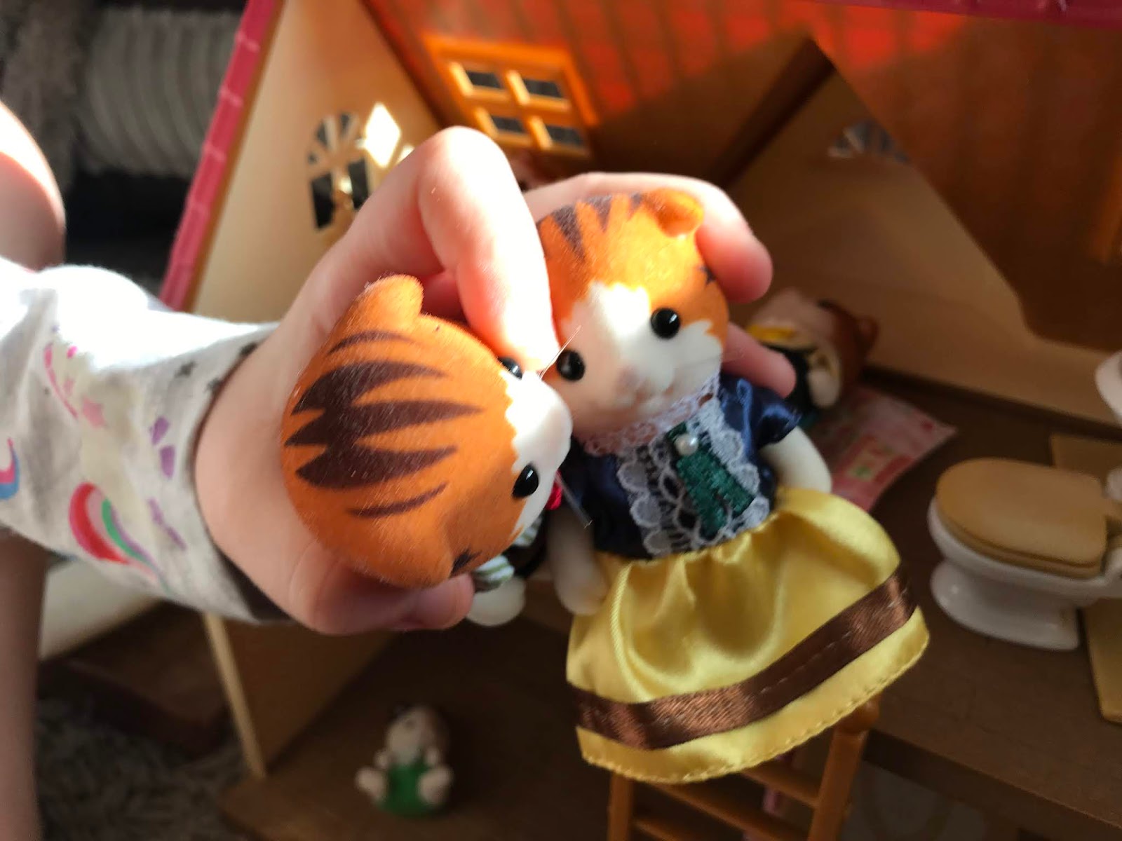 sylvanian families maple cat family