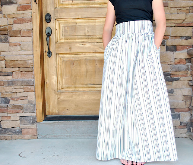15 Fabulous DIY Maxi Skirts Patterns featured by top US sewing blog, Flamingo Toes.