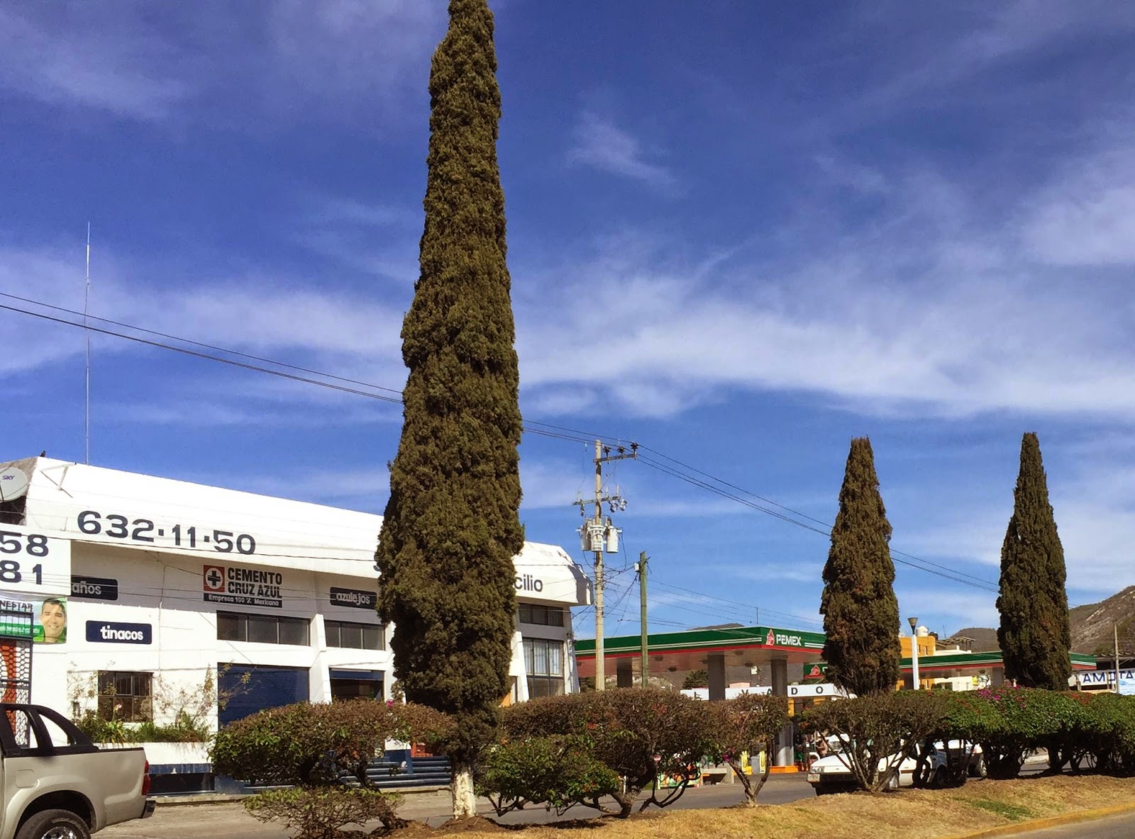 no van a sustituir jardineras actuales por algún diseño tipo triangular