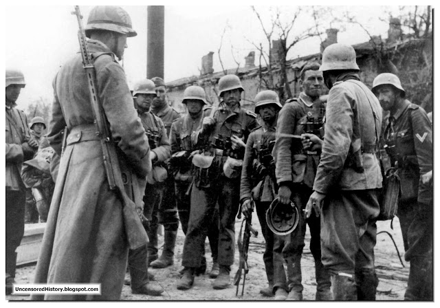 german officers briefs men