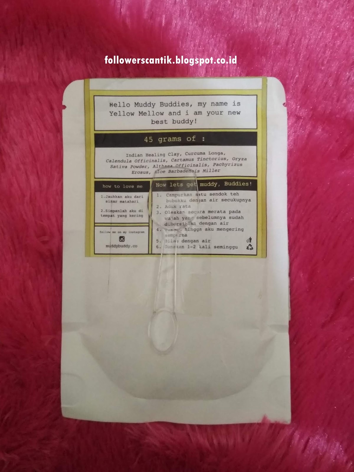 Download Review Masker Muddy Buddy Yellow Mellow Detoxifying Perak Acareta A PSD Mockup Templates