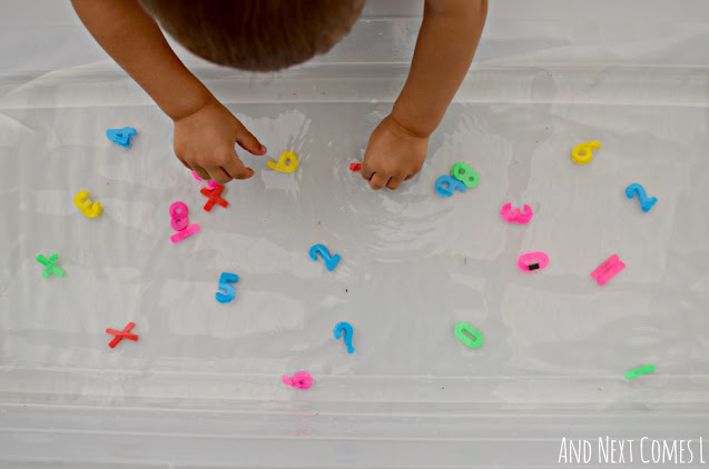 Water sensory play and number sensory bin for toddlers and preschoolers