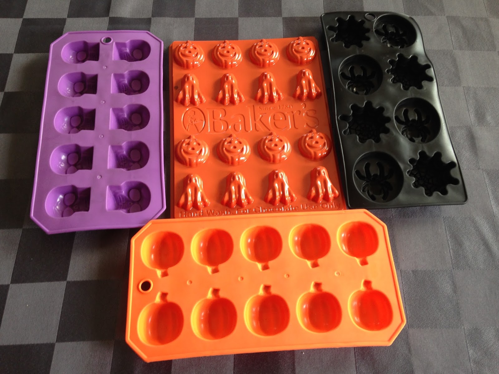 The Chocolate Cult Make Your Own Halloween 2017 Molded Treats