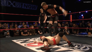 [IMAGE:https://3.bp.blogspot.com/-vI7tLME0DrI/WbVX03RjGZI/AAAAAAAA1OQ/BhpkyHMS2lcOzBhuEsZV6GjN1NG0Jk63QCLcBGAs/s1600/Knee%2BDrop.gif]