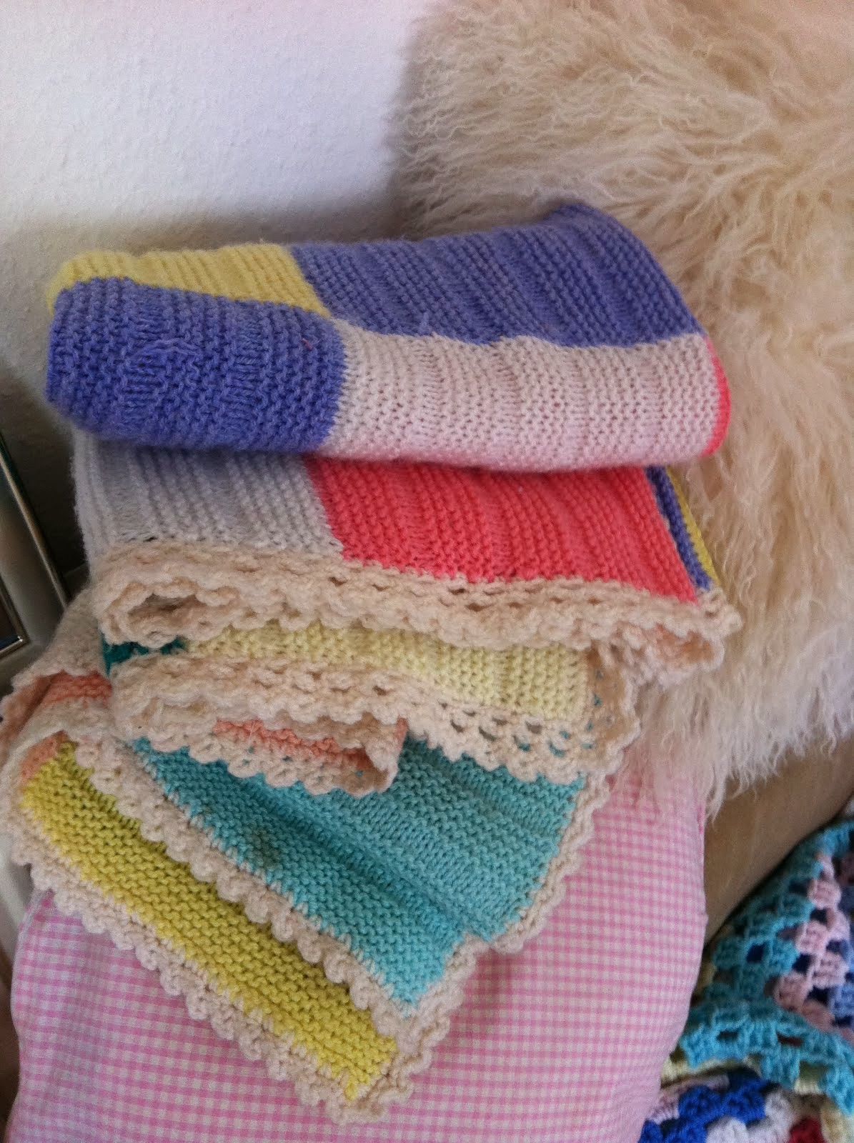 snuggly knitted blankets