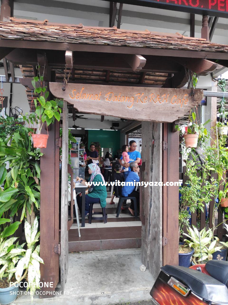 R&H Cafe Maharani
