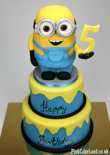 Minion cakes in London