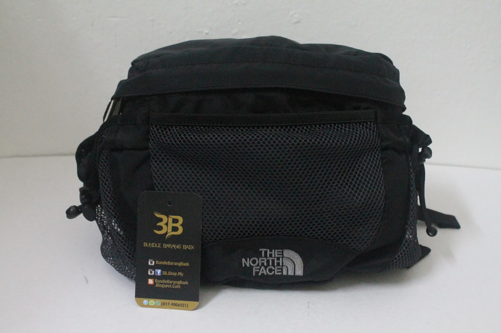 BUNDLEBARANGBAEK Original THE NORTH FACE Pouch Bag. ( SOLD OUT )