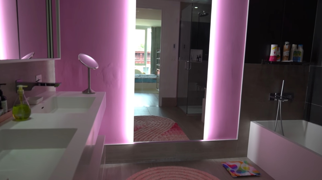 27 Interior Design Photos vs. Karim Rashid's NYC Luxury Penthouse Tour