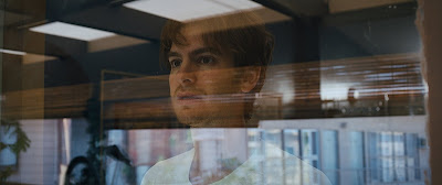 Under The Silver Lake Andrew Garfield Image 1
