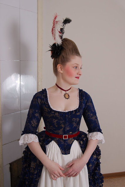 Rococo Atelier: Early costumes: Floral robe à l'Anglaise, 2009
