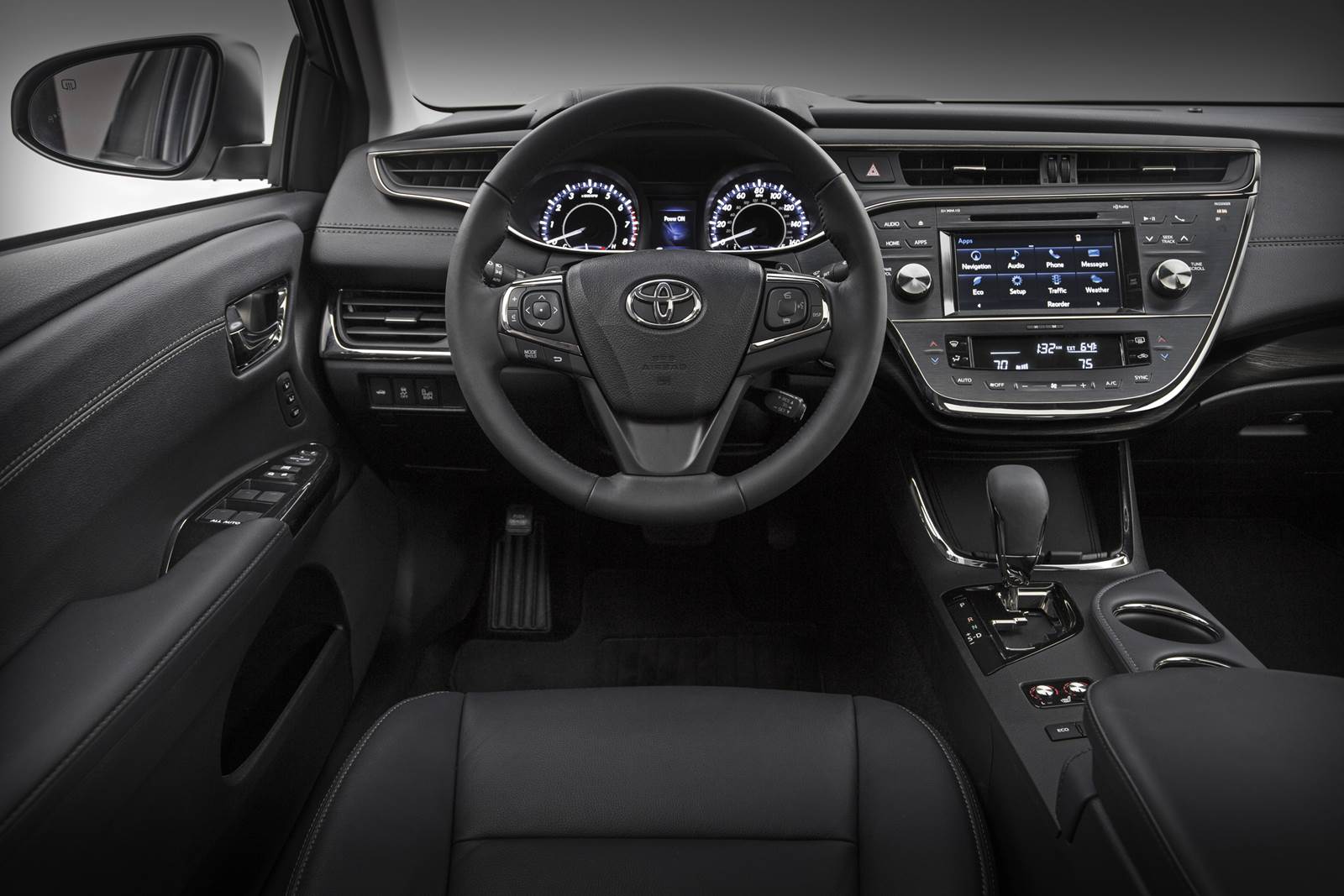 2016 Toyota Avalon - interior