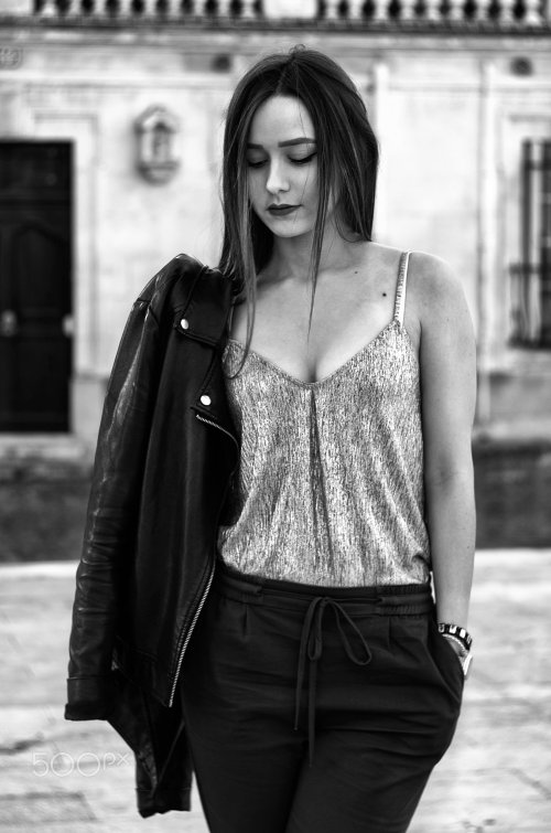 As lindas modelos nas fotografias fashion em preto e branco de Arti Frederic Arti Frederic 500px arte fotografia mulheres modelos francesas beleza sensuais preto e branco