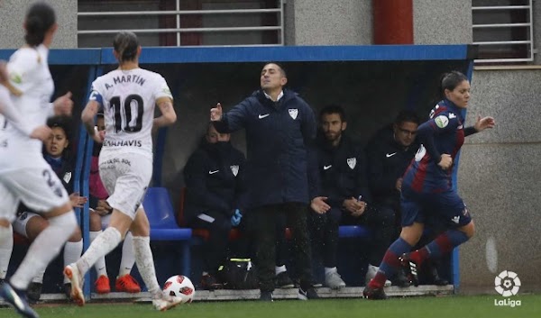 Antonio Contreras - Málaga Femenino -: "Hay que pensar en el próximo partido"