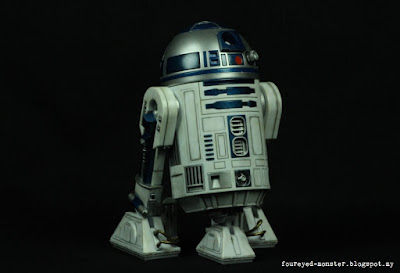 https://foureyed-monster.blogspot.my/2017/04/star-wars-r2-d2-bandai-112-scale.html