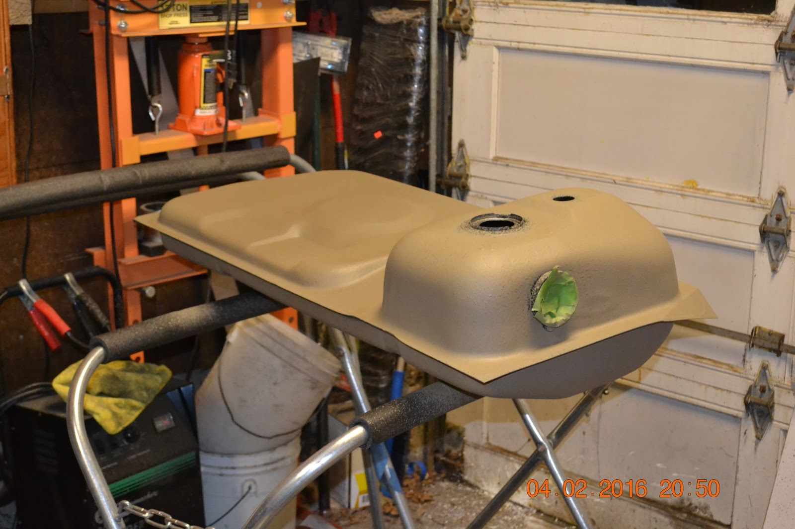 Fox Body Mustang Restoration: Mustang Fuel Tank Replacement continued