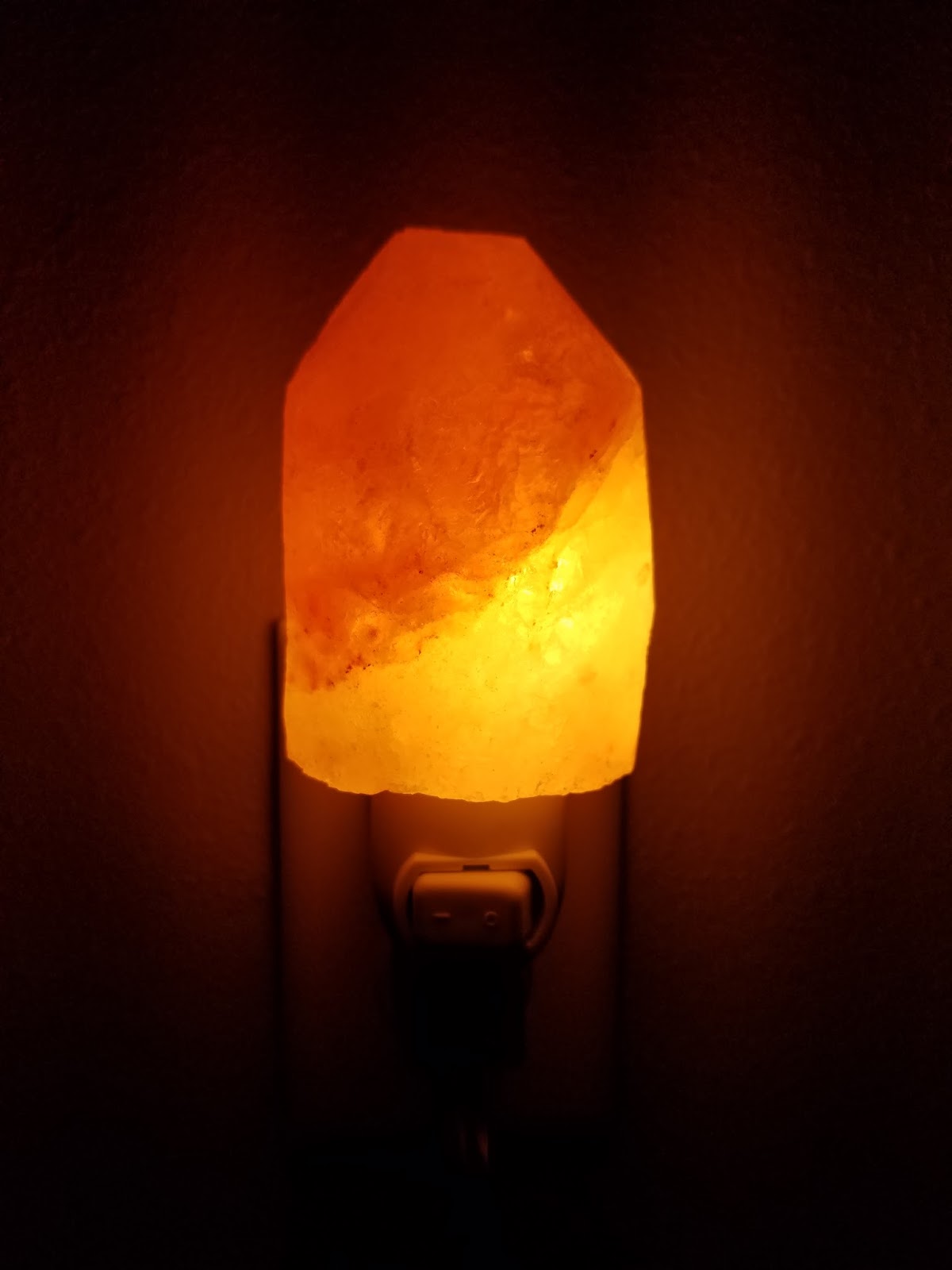 Salt Lamp Night Light with Wall Plug by SDlife Direct Let Me Review That For You!