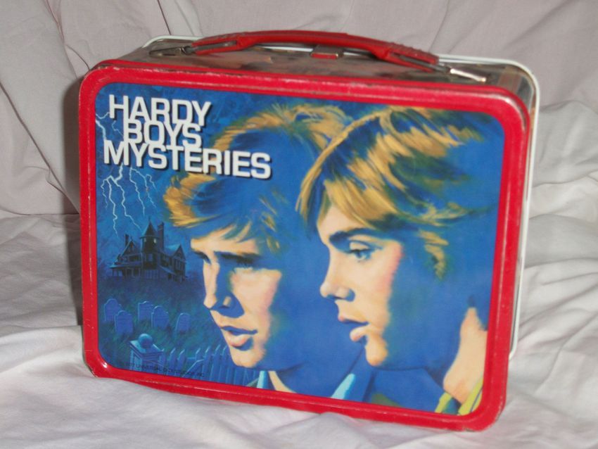 25 Vintage Lunch Boxes That Will Make You Want To Be A Kid Again