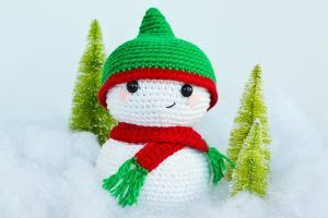 PATRON GRATIS MUÑECO DE NIEVE AMIGURUMI 35292